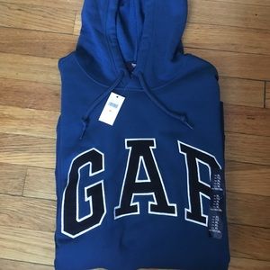 Gap Men’s Blue Pullover Hoodie